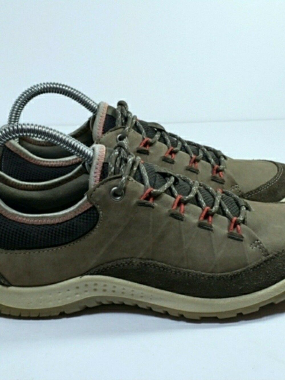 Ecco Receptor Technology Athletic Hiking Trail Shoes